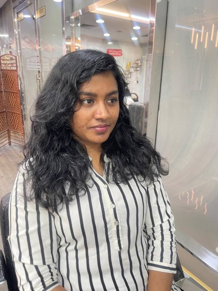 Layered Haircut & Smooth Blowout Transformation - Before